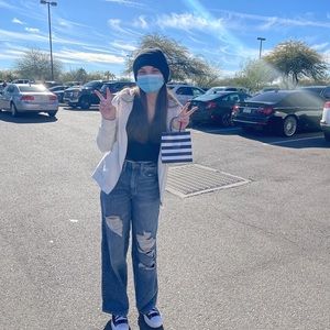 Meet your Posher, Hannah